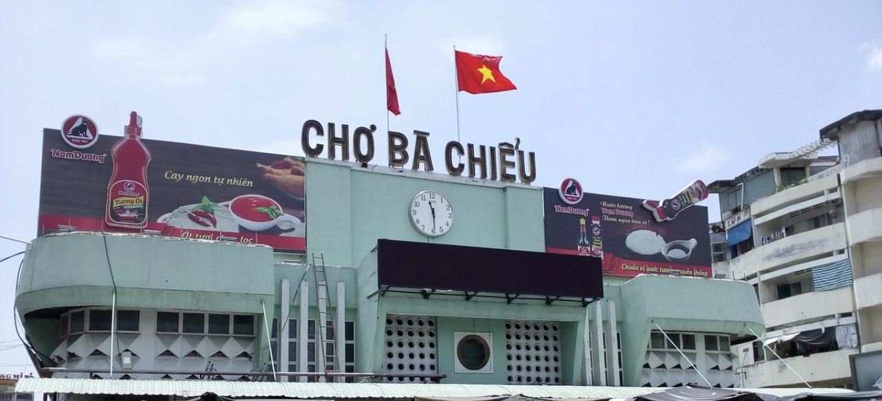 TỤ TẬP CHỢ TỰ PHÁT GÂY MẤT TRẬT TỰ CÔNG CÔNG BỊ XỬ PHẠT NHƯ THẾ NÀO?